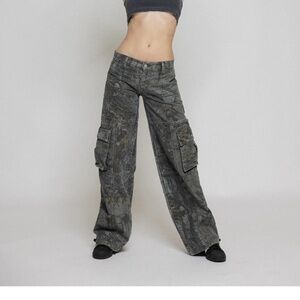 Revice camo cargo pants